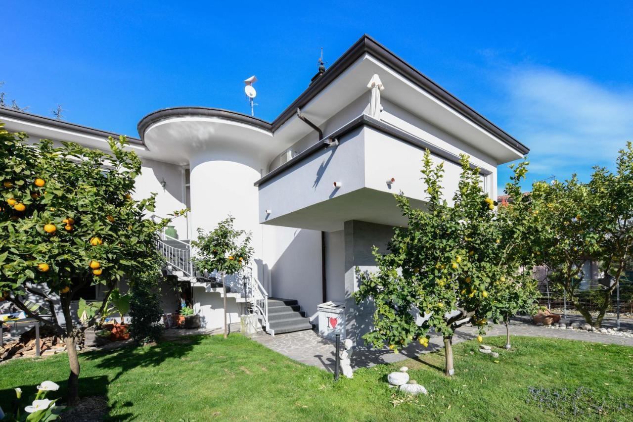 Villa Giulia Rooms & Bike Toscolano Maderno Eksteriør billede